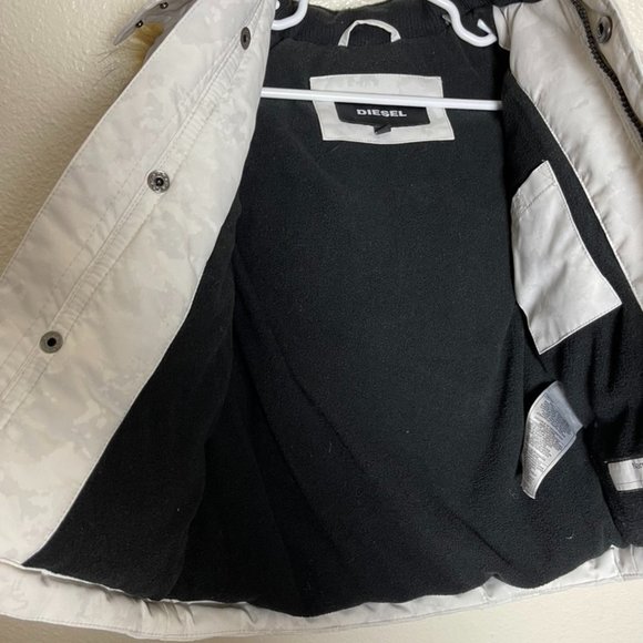 Diesel | Hooded Winter Coat with Faux-Fur Trim - Picture 9 of 10